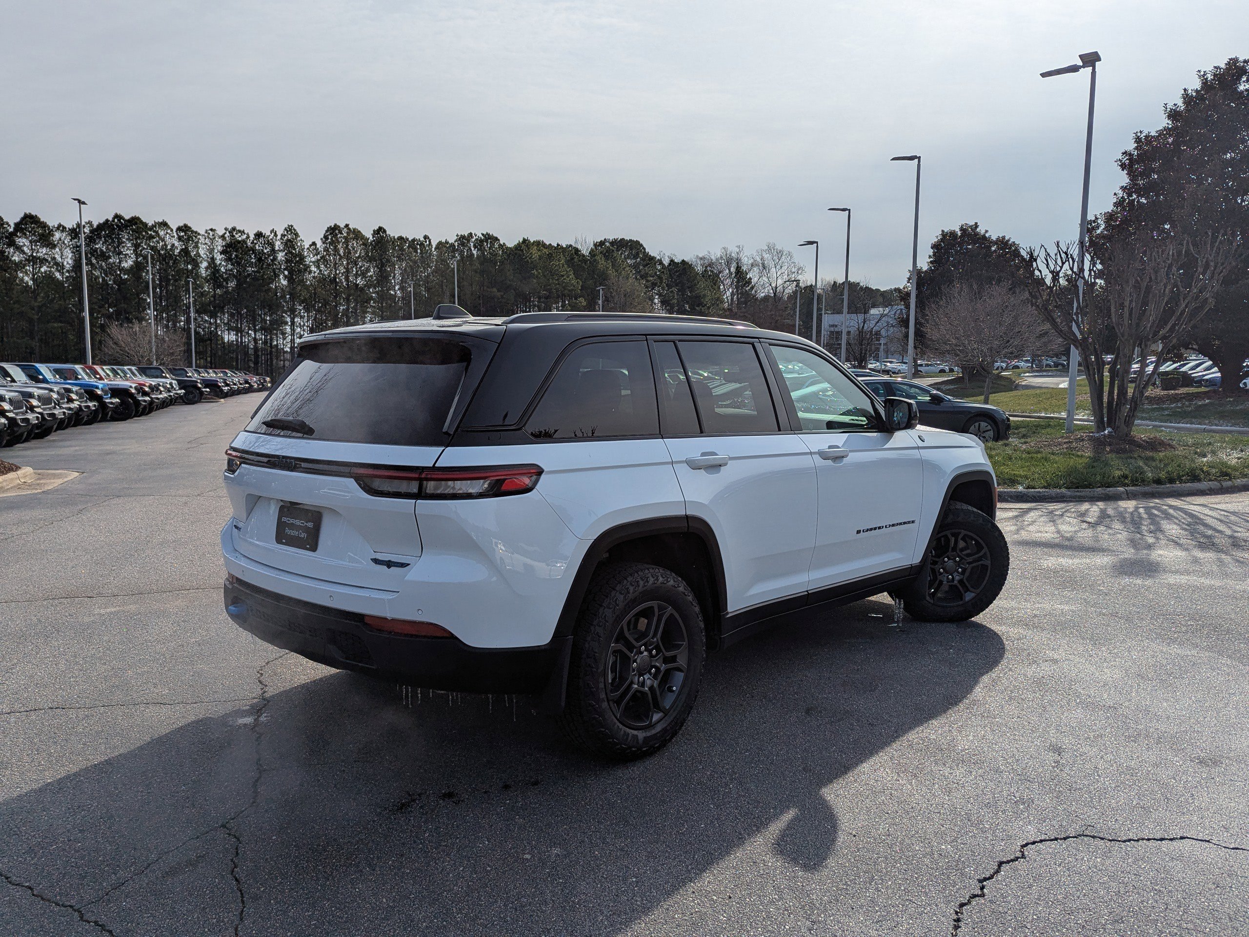 Used 2024 Jeep Grand Cherokee Trailhawk w/ Advanced Protech Group II image 5