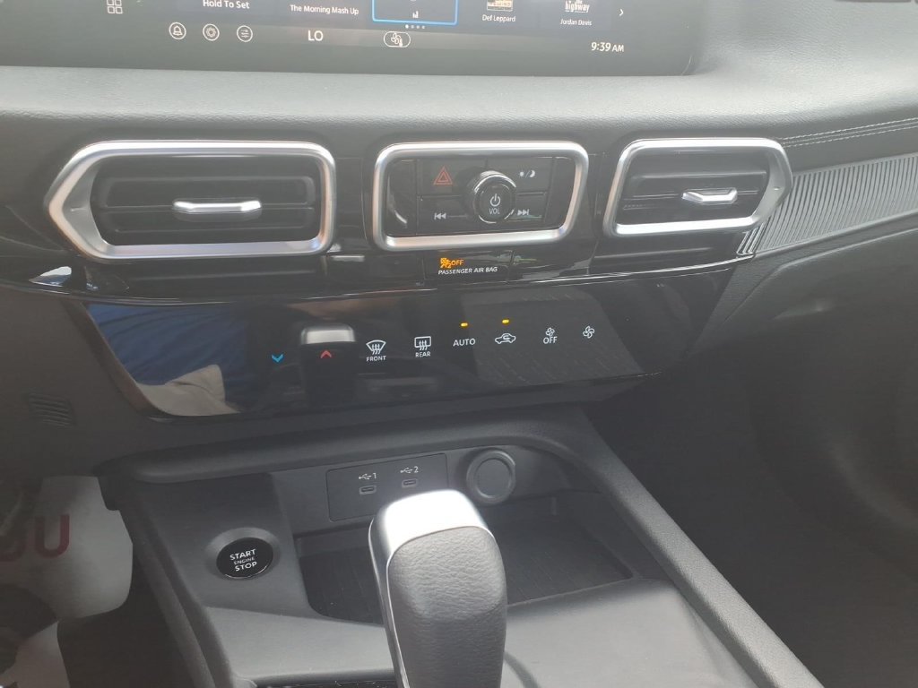 New 2027 Nissan Sentra SV w/ Floor Mat Package FWD image 22