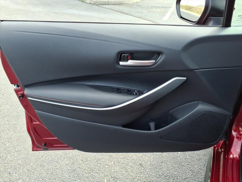 Certified 2025 Toyota Corolla SE image 7