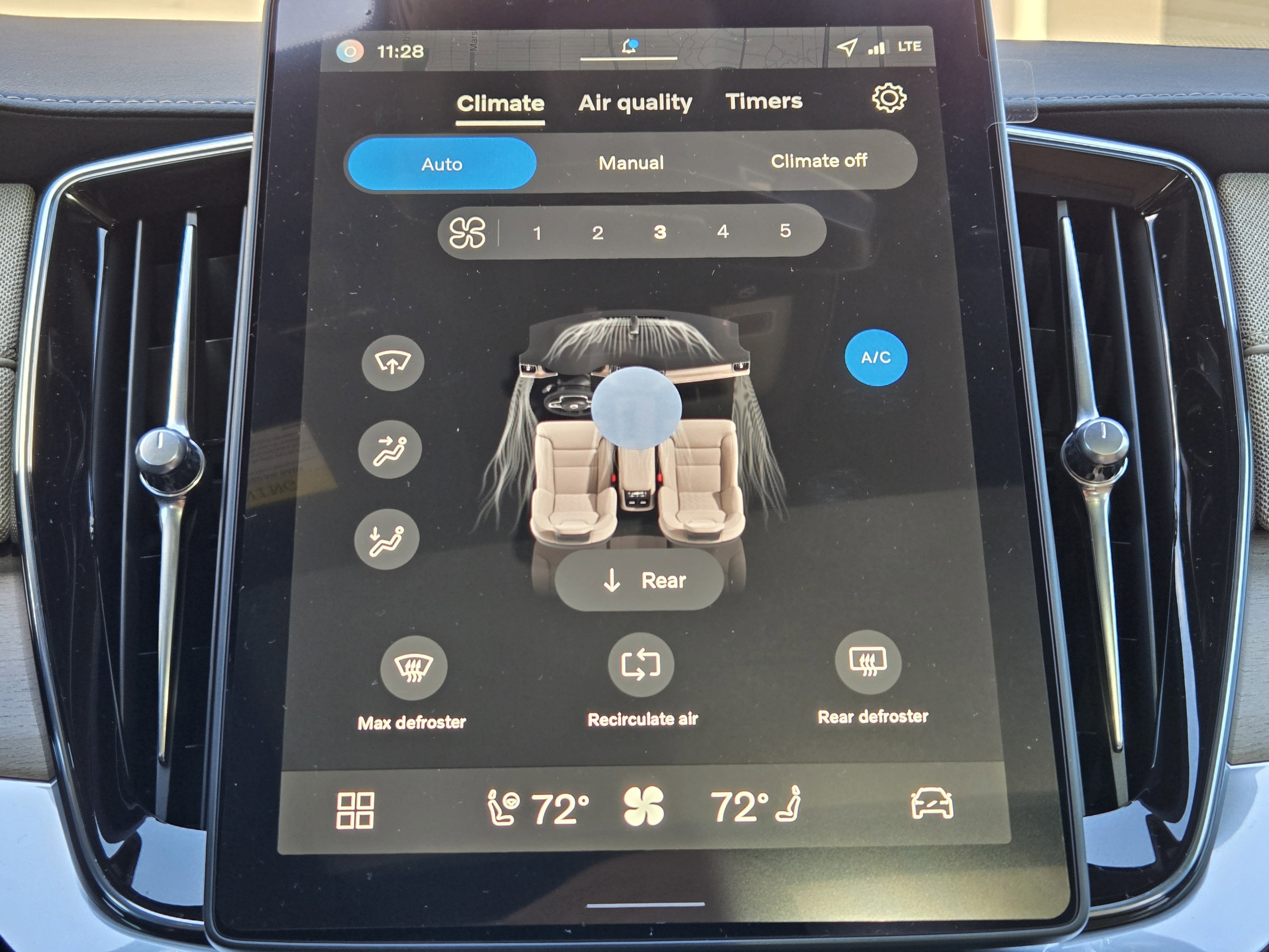 New 2026 Volvo XC90 T8 Plus image 21