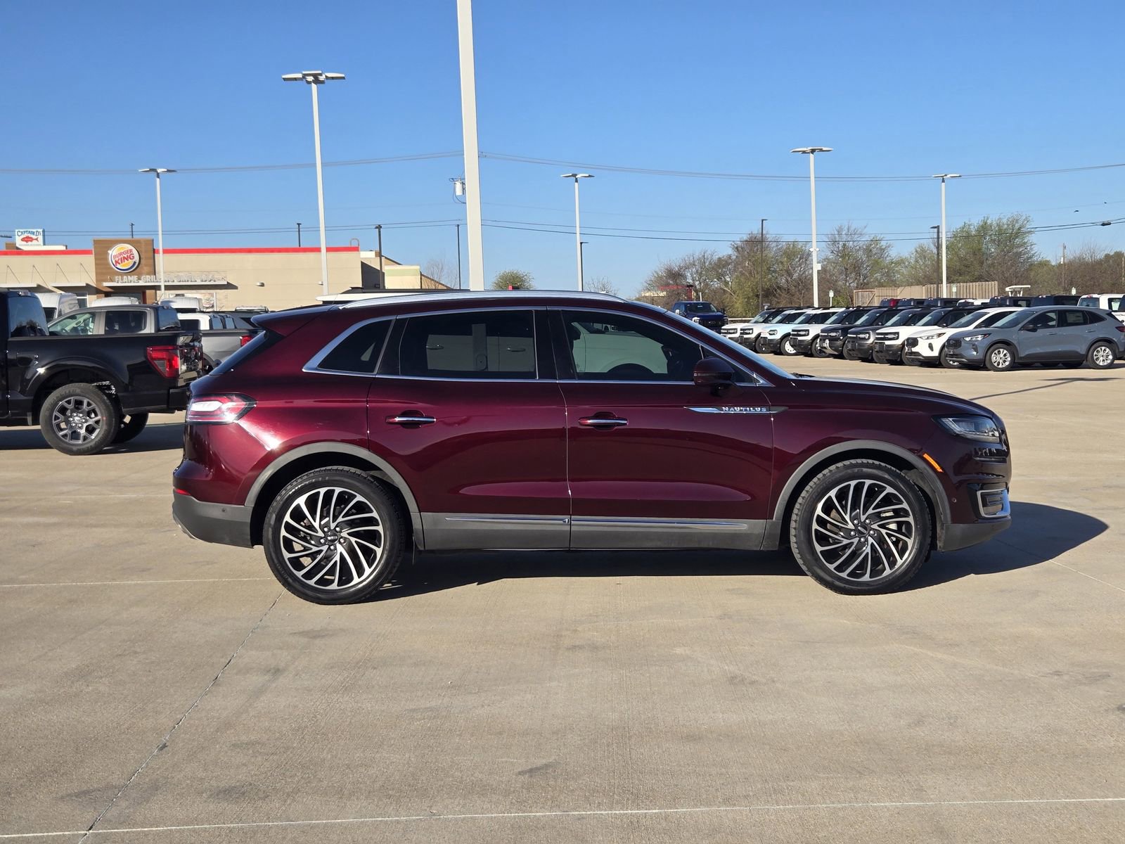 Used 2019 Lincoln Nautilus Reserve image 7