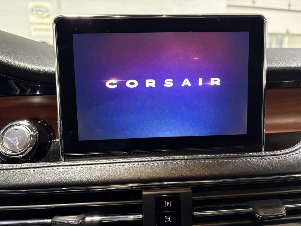 Used 2022 Lincoln Corsair Reserve image 17