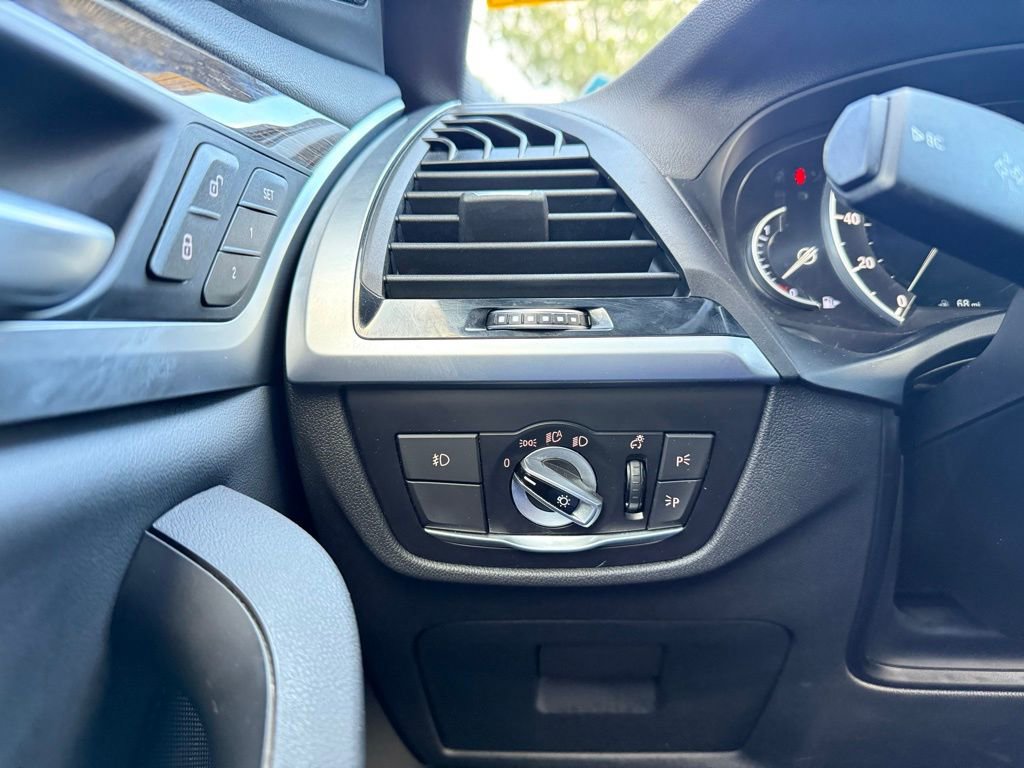 Used 2018 BMW X3 xDrive30i image 25