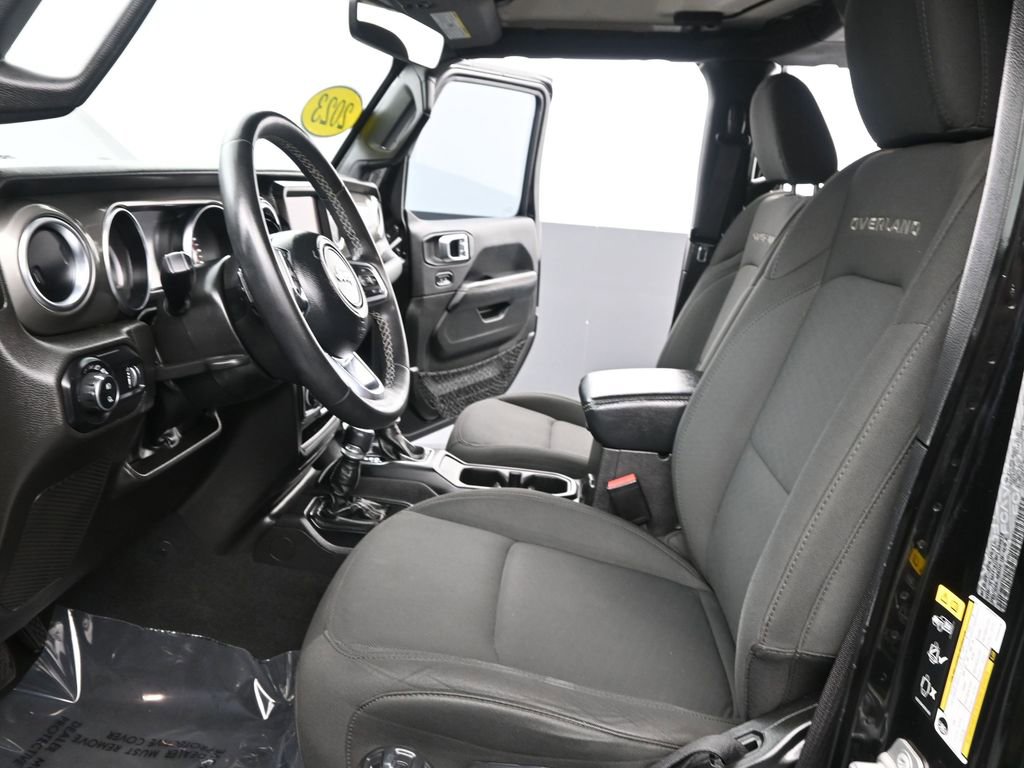 Used 2023 Jeep Gladiator Overland image 16