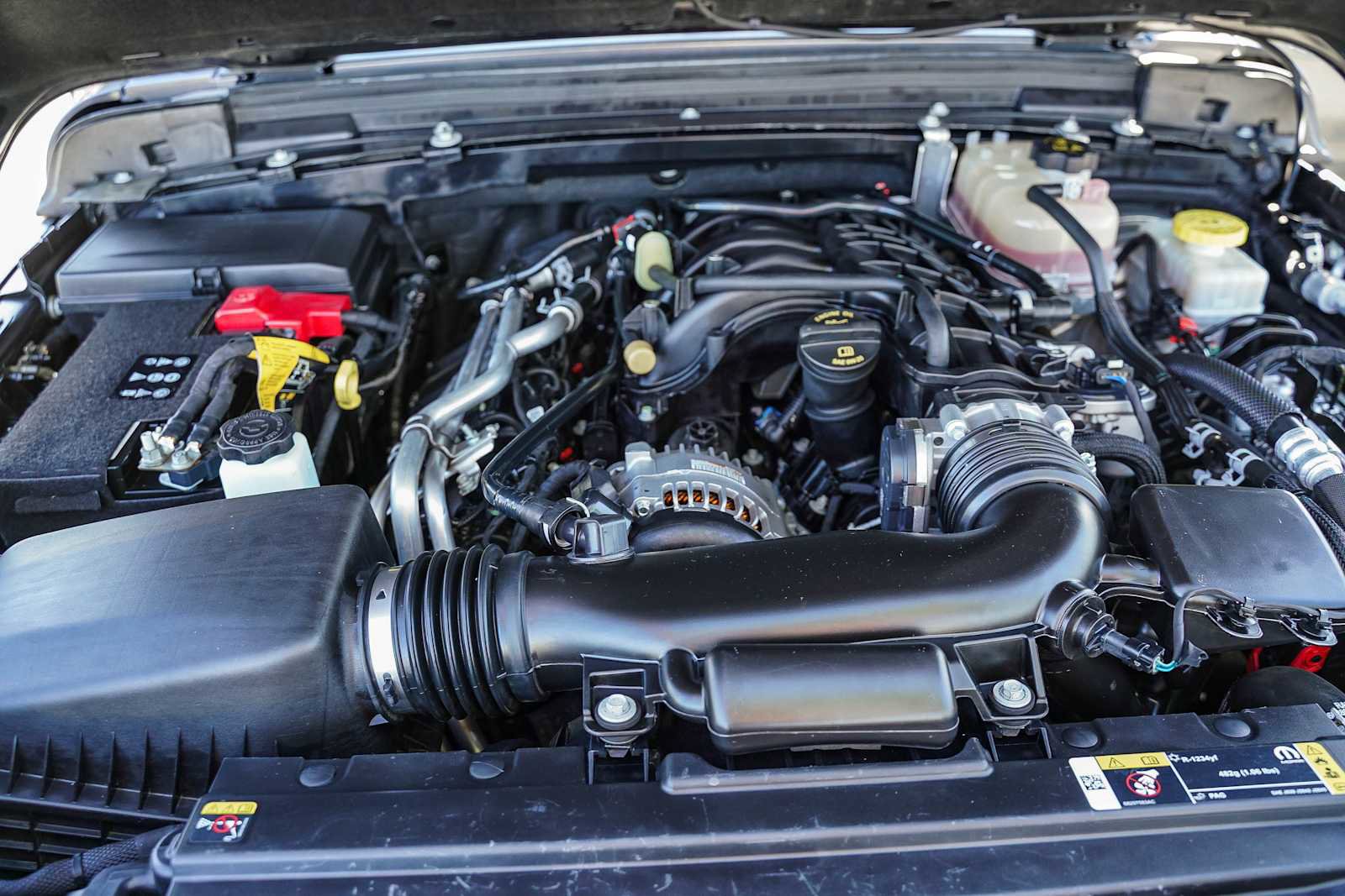 Used 2022 Jeep Wrangler Unlimited Sahara image 25