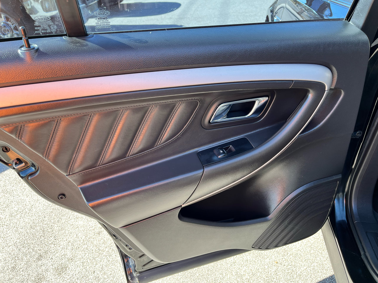 Used 2018 Ford Taurus SEL w/ Equipment Group 201A image 14