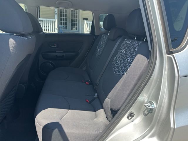 Used 2011 Kia Soul + FWD image 11