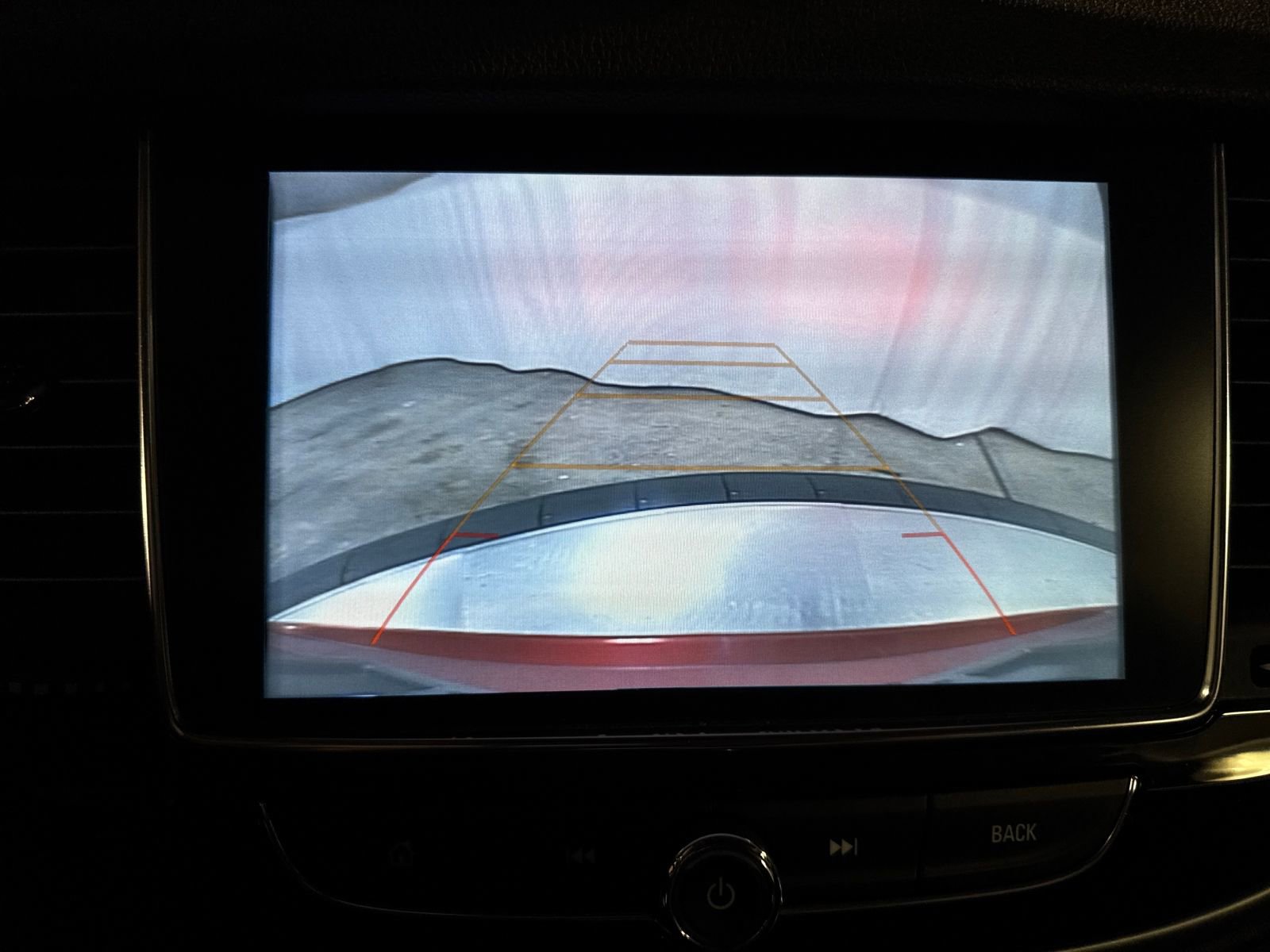 Used 2021 Buick Encore Preferred w/ Safety Package II image 18