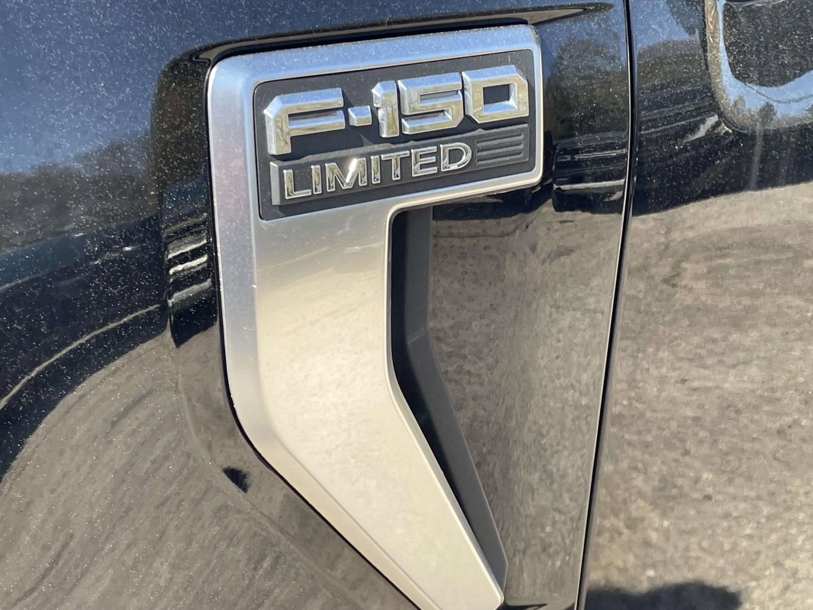 Used 2023 Ford F150 Limited image 11