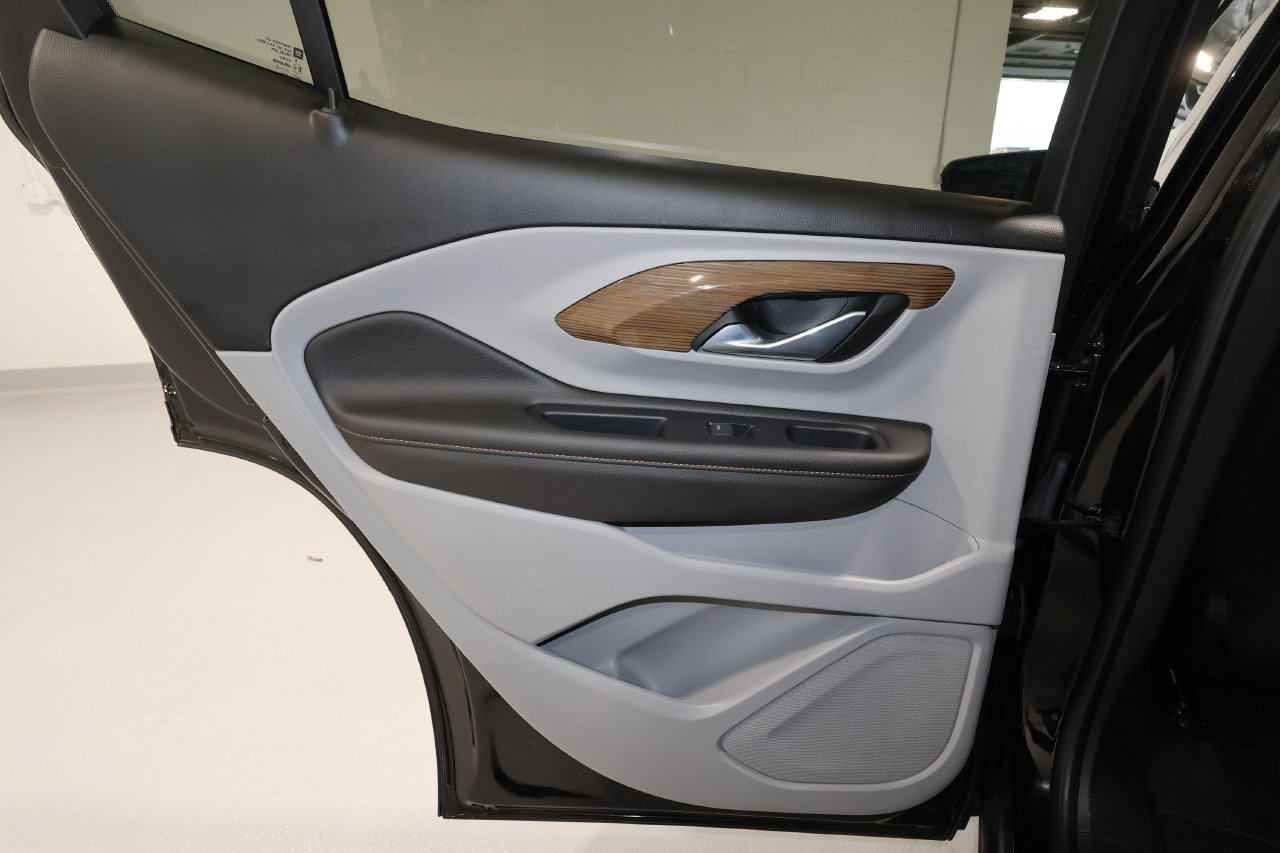Used 2020 GMC Terrain SLE w/ Driver Convenience Package FWD image 21