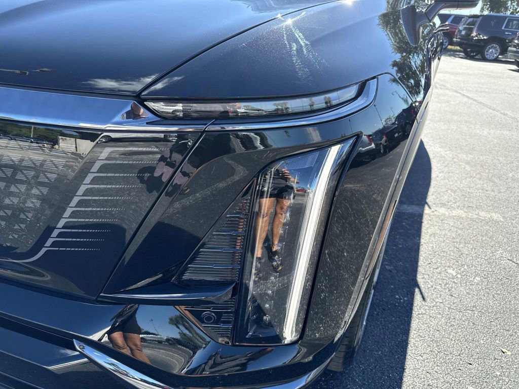 New 2026 Cadillac Vistiq Sport image 9