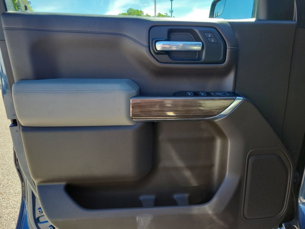 Used 2019 Chevrolet Silverado 1500 LT w/ All-Star Edition AWD/4WD image 17
