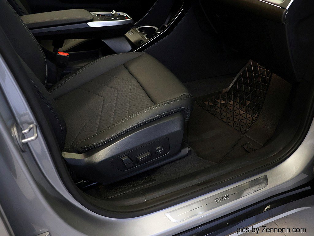 Certified 2023 BMW X1 xDrive28i w/ Premium Package image 37