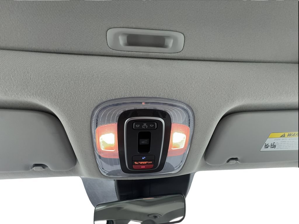 Used 2025 Hyundai Elantra Limited FWD image 28
