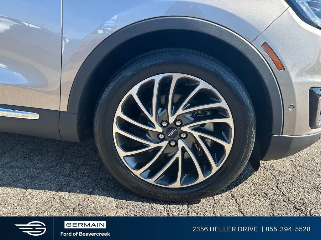 Used 2020 Lincoln Nautilus Reserve w/ Equipment Group 201A image 11