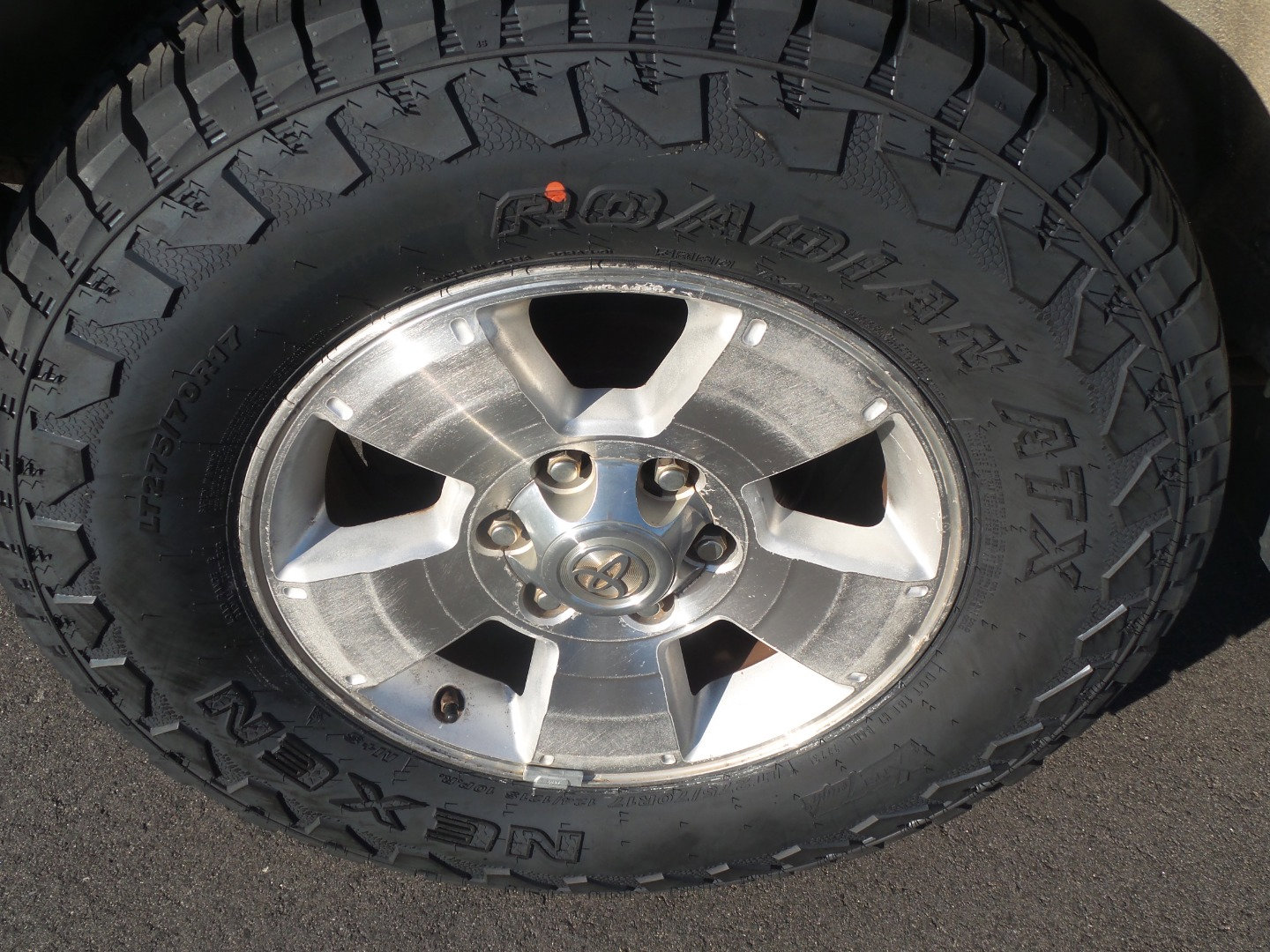 Used 2005 Toyota 4Runner SR5 AWD/4WD image 65