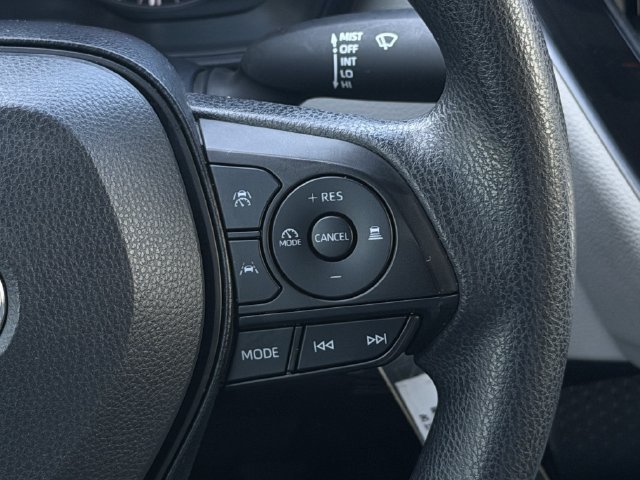 Used 2025 Toyota Corolla LE FWD image 15