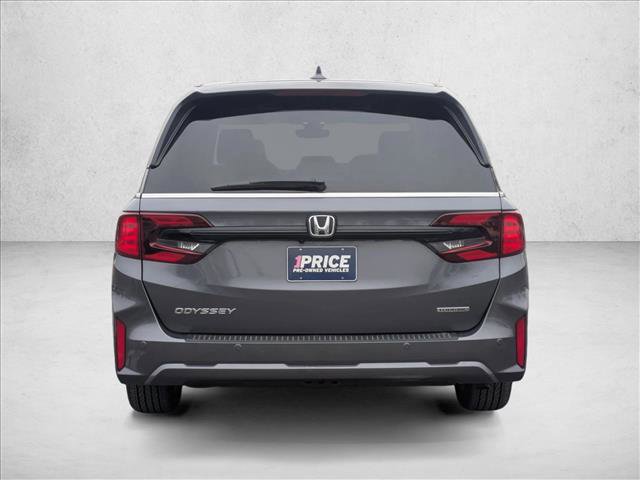 Used 2025 Honda Odyssey Touring image 7