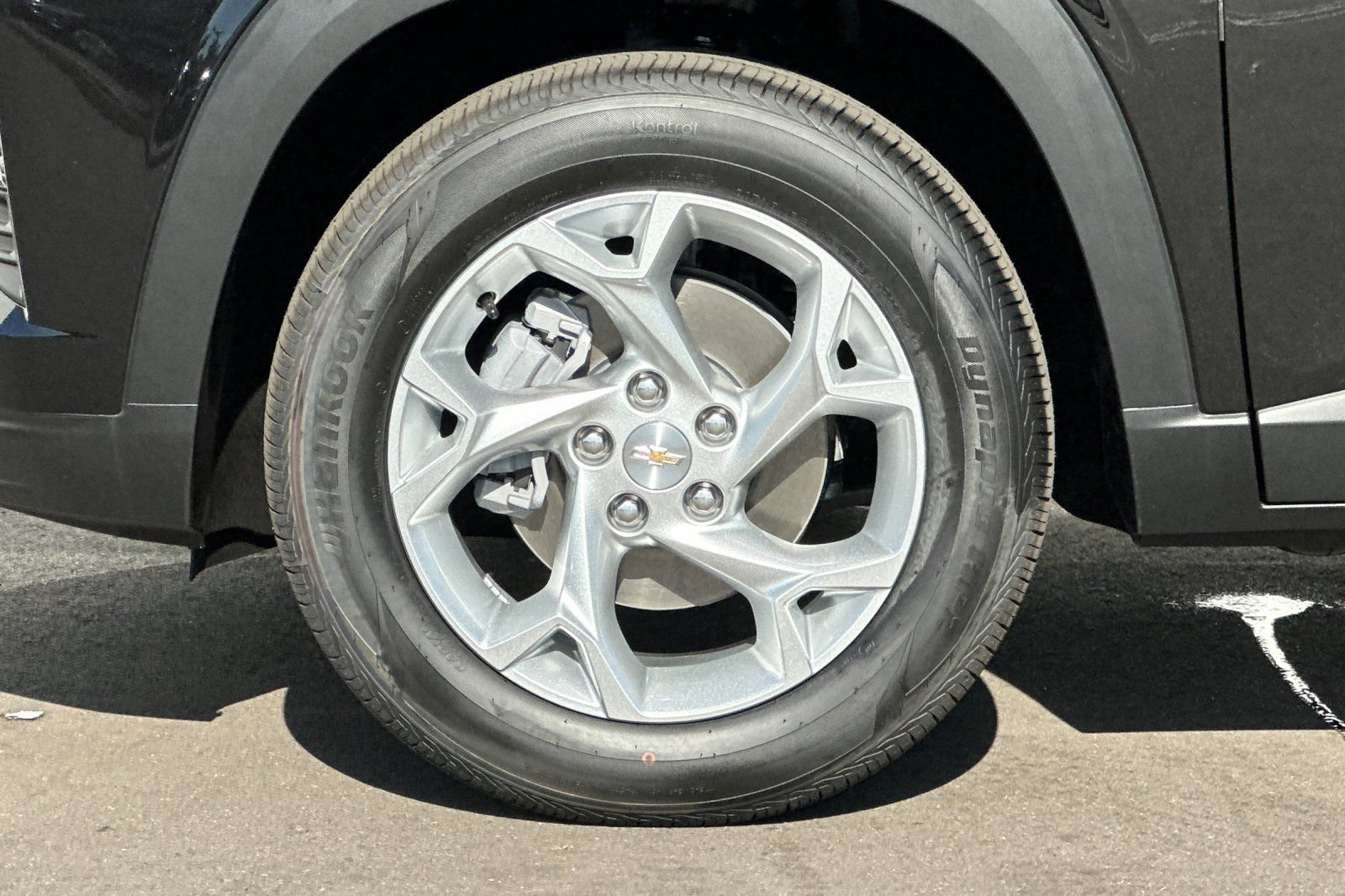 New 2026 Chevrolet Trax LS w/ LS Convenience Package FWD image 24