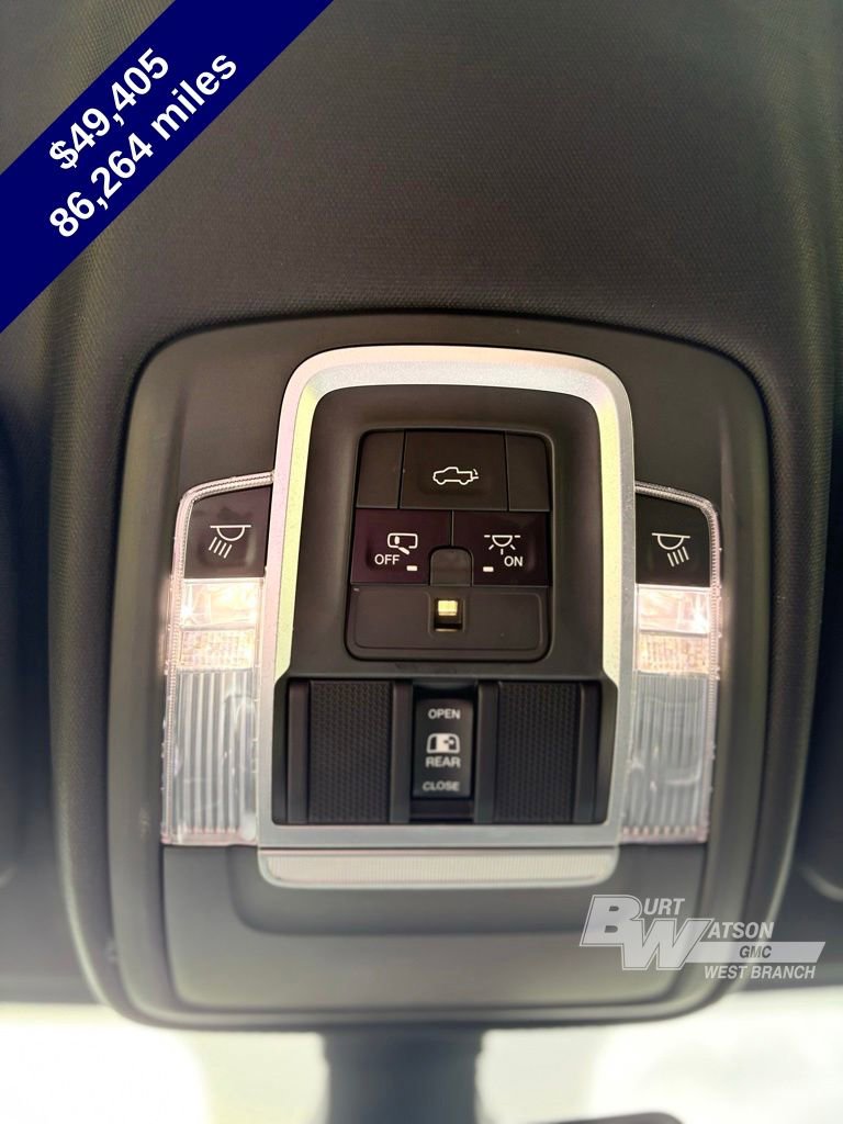Used 2019 RAM 2500 Laramie w/ Black Appearance Package AWD/4WD image 23