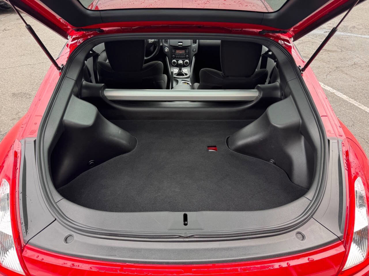 Used 2016 Nissan 370Z Coupe RWD image 3