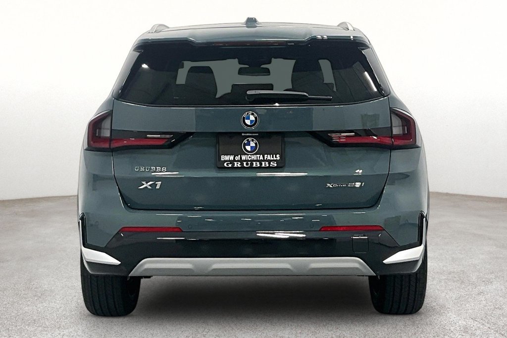 New 2027 BMW X1 xDrive28i AWD/4WD image 4