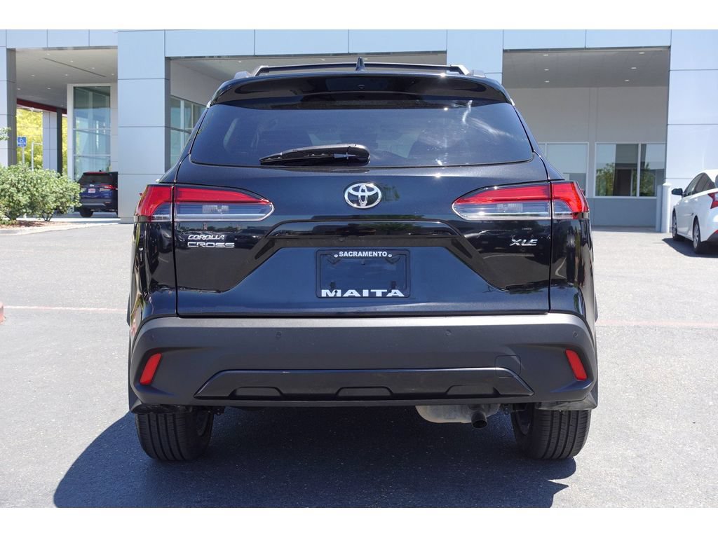Certified 2023 Toyota Corolla Cross XLE FWD image 6
