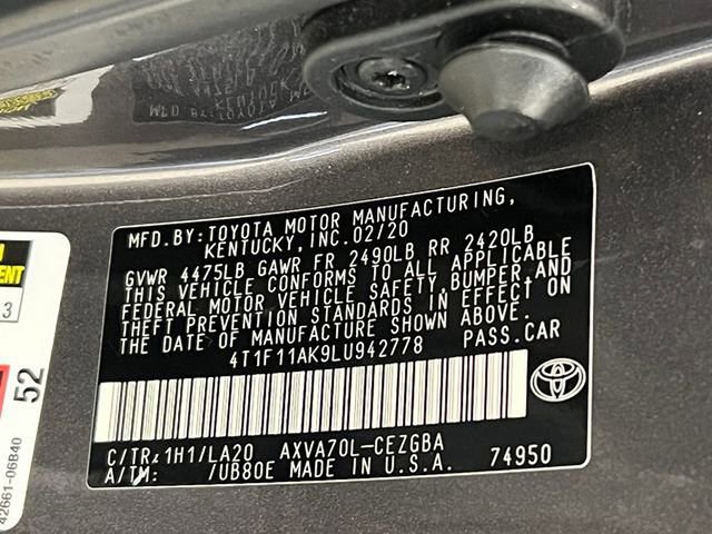 Used 2020 Toyota Camry XLE image 17