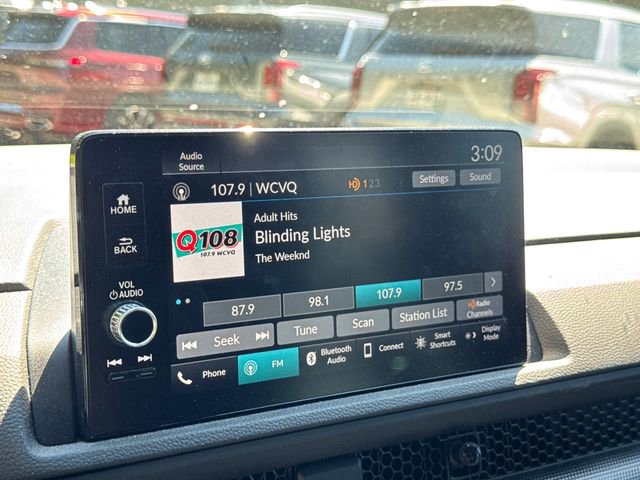 Used 2025 Nissan Rogue S AWD/4WD image 20