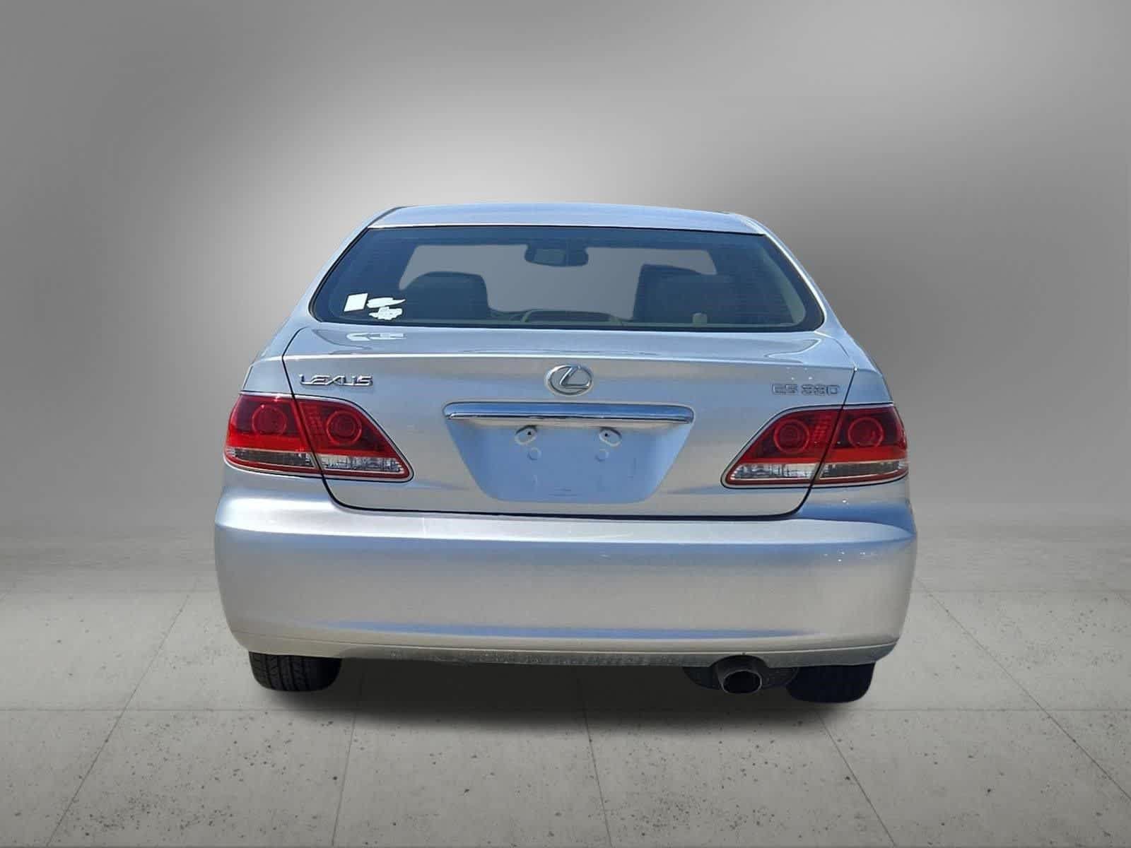 Used 2005 Lexus ES 330 w/ Preferred Accessory Pkg FWD image 5