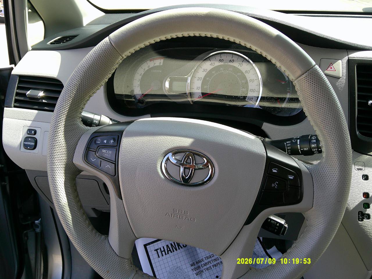 Used 2014 Toyota Sienna SE FWD image 17