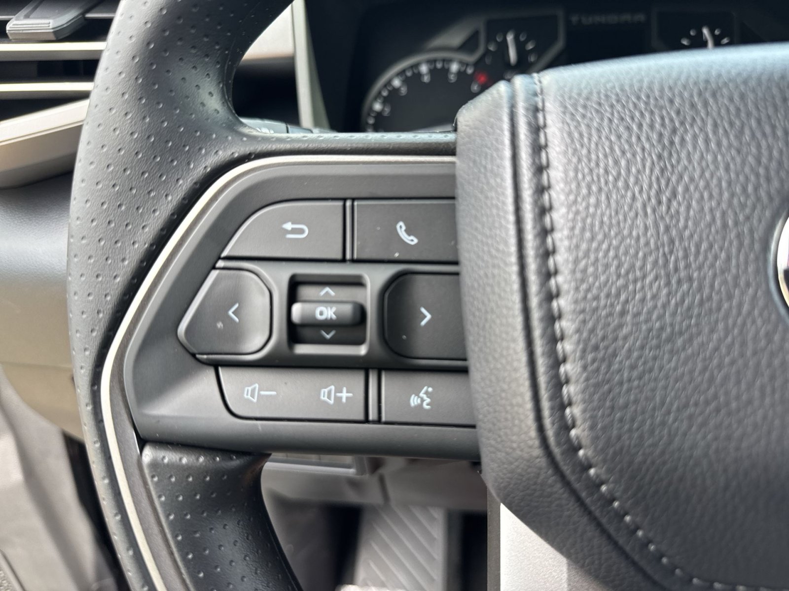 New 2026 Toyota Tundra SR5 AWD/4WD image 40