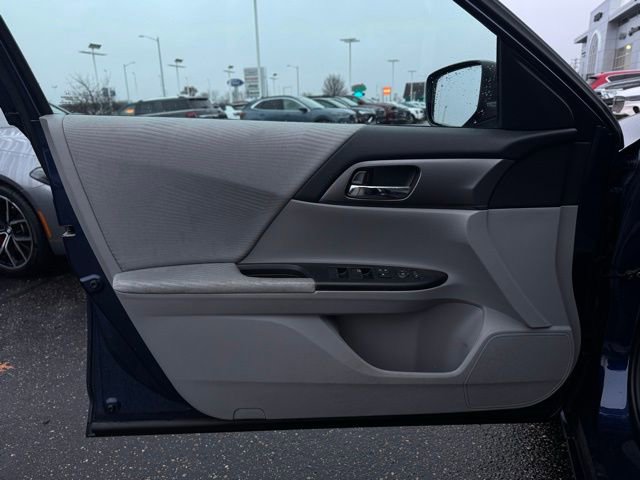 Used 2014 Honda Accord LX image 10