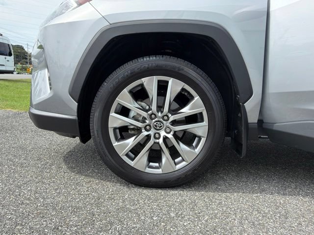 Used 2020 Toyota RAV4 XLE Premium AWD/4WD image 26