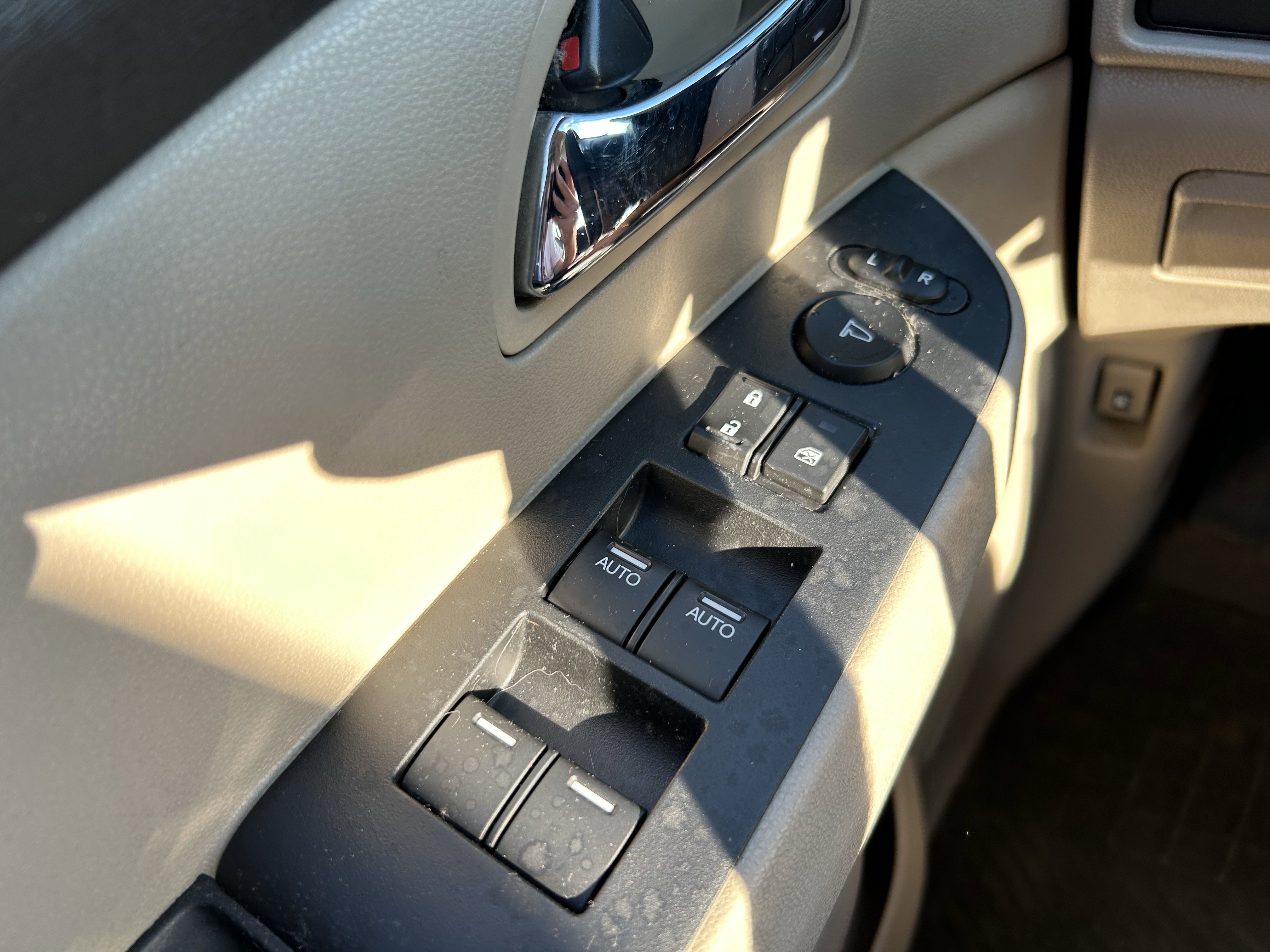 Used 2015 Honda Odyssey EX-L image 21