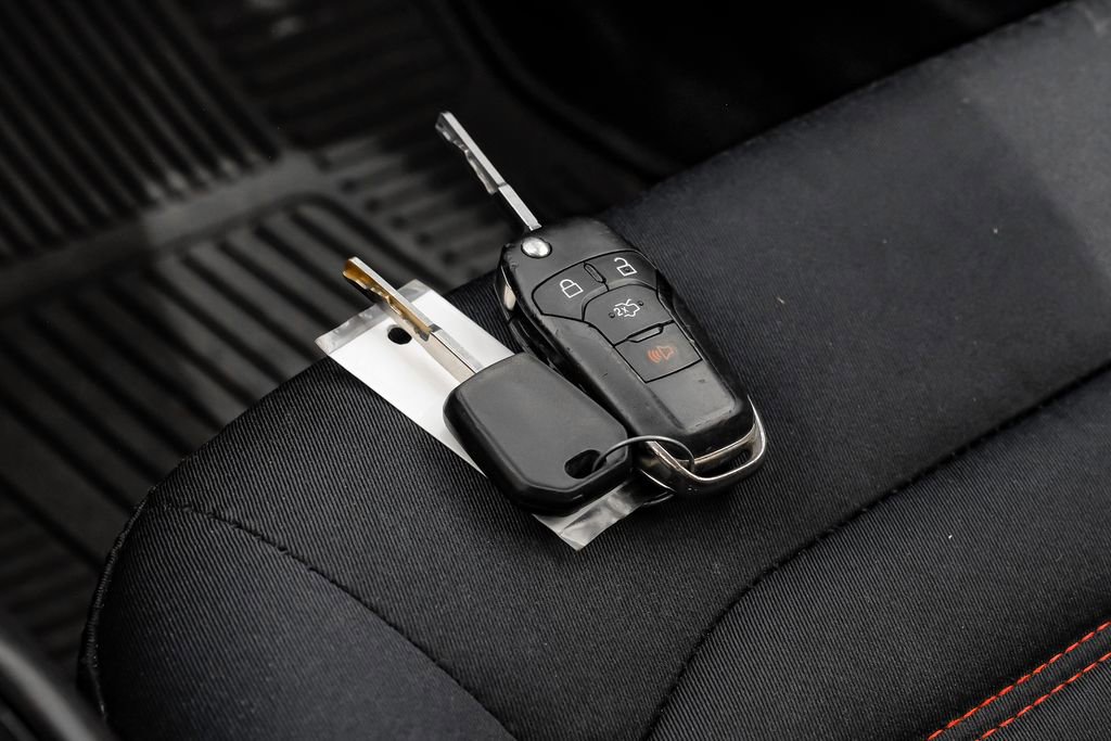 Used 2016 Ford Fusion SE FWD image 60