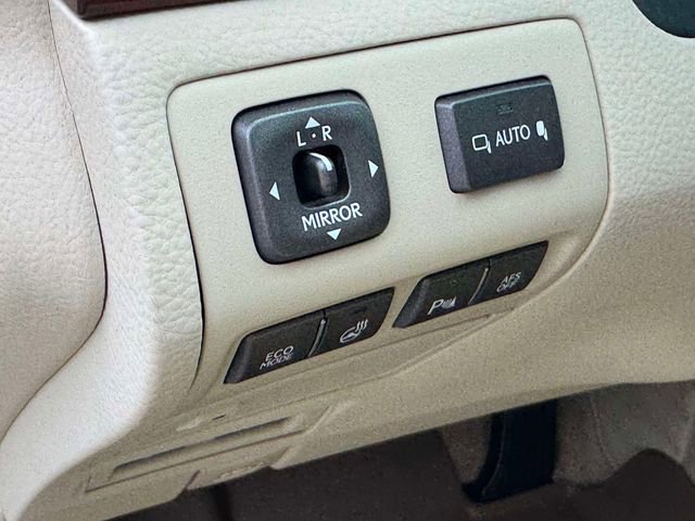 Used 2011 Lexus LS 460 L w/ Luxury Pkg image 21