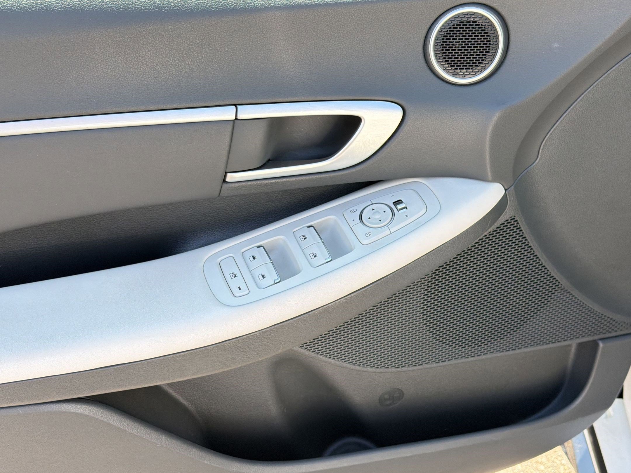 Used 2025 Hyundai Sonata SEL image 13