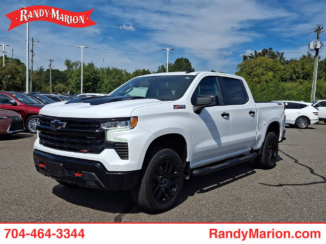 Used 2025 Chevrolet Silverado 1500 LT Trail Boss w/ Protection Package AWD/4WD image 1