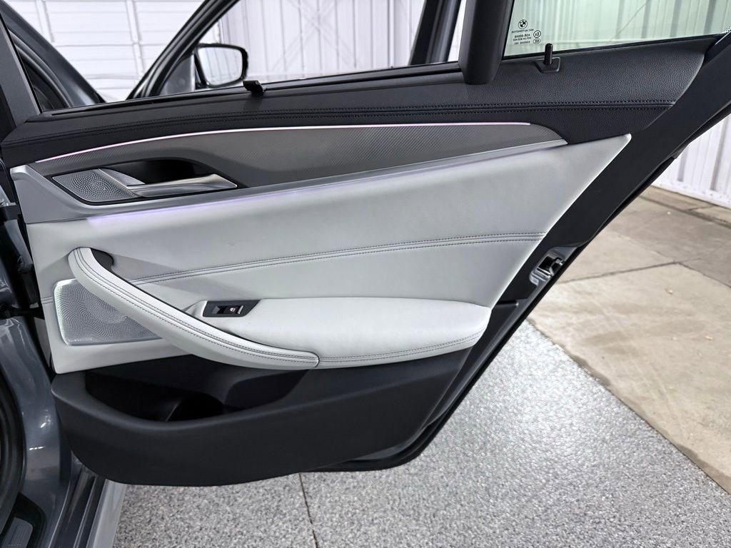 Used 2020 BMW M5 w/ Executive Package image 26