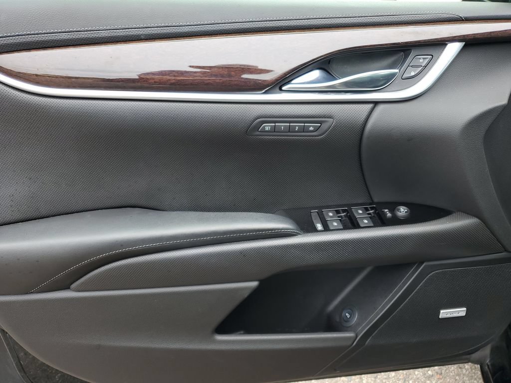 Certified 2016 Cadillac XTS Luxury w/ Driver Awareness Package AWD/4WD image 19