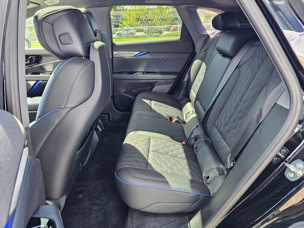 New 2026 Cadillac Optiq V AWD/4WD image 16