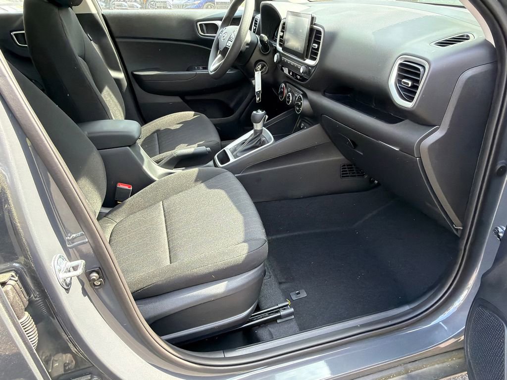 New 2026 Hyundai Venue SE image 13