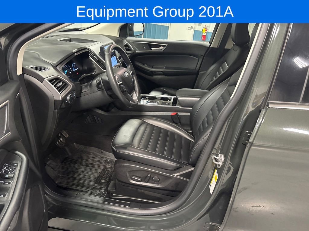 Used 2022 Ford Edge SEL w/ Convenience Package image 4