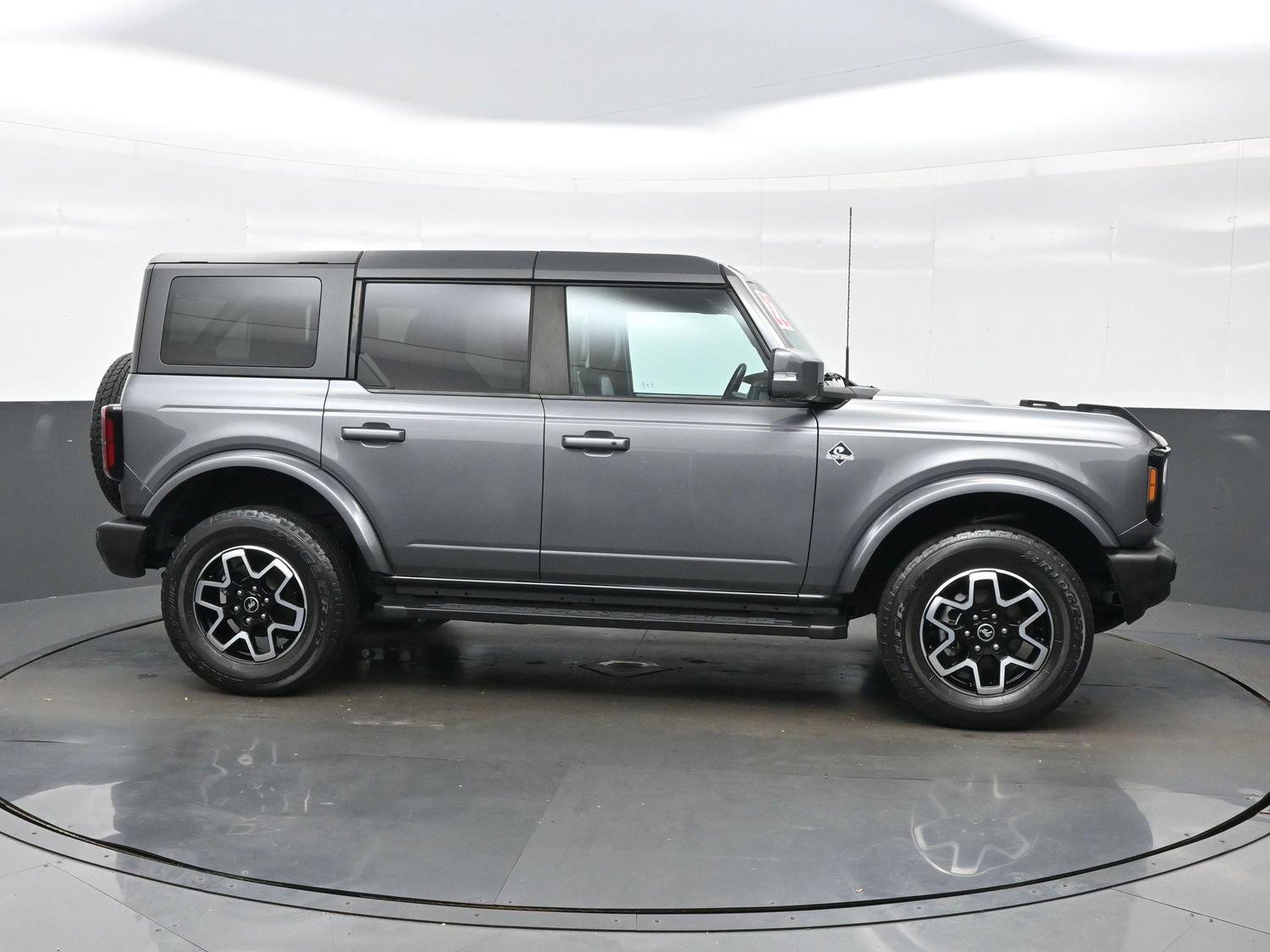 Used 2022 Ford Bronco Outer Banks AWD/4WD image 7