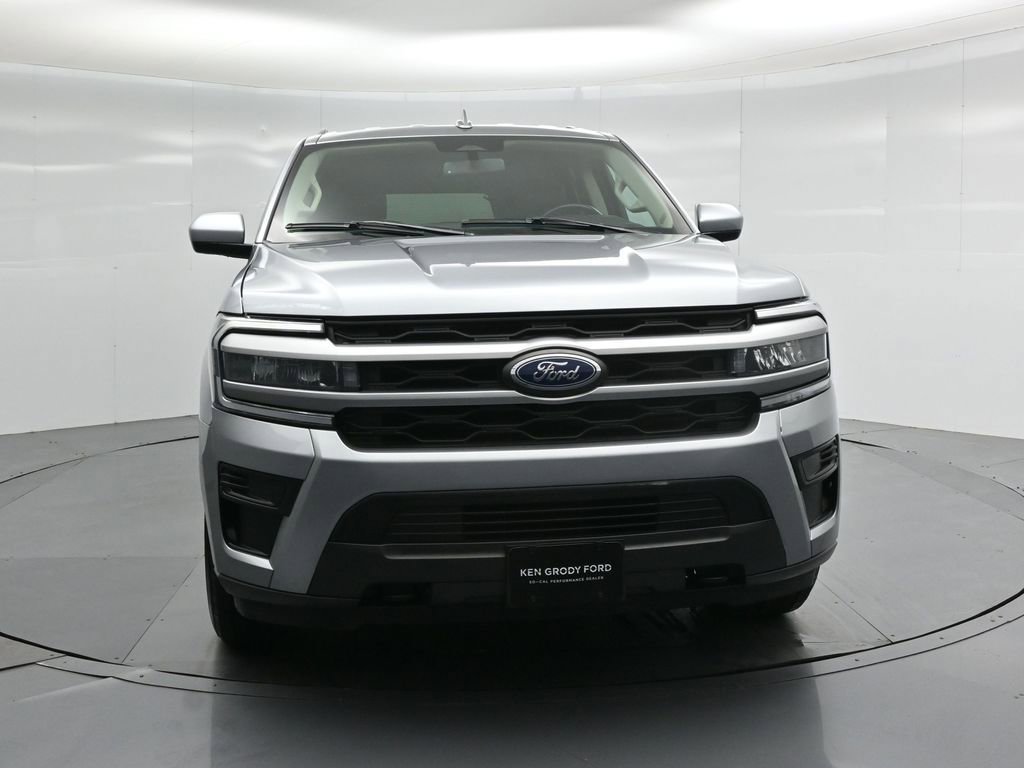 Certified 2023 Ford Expedition Max XLT image 30