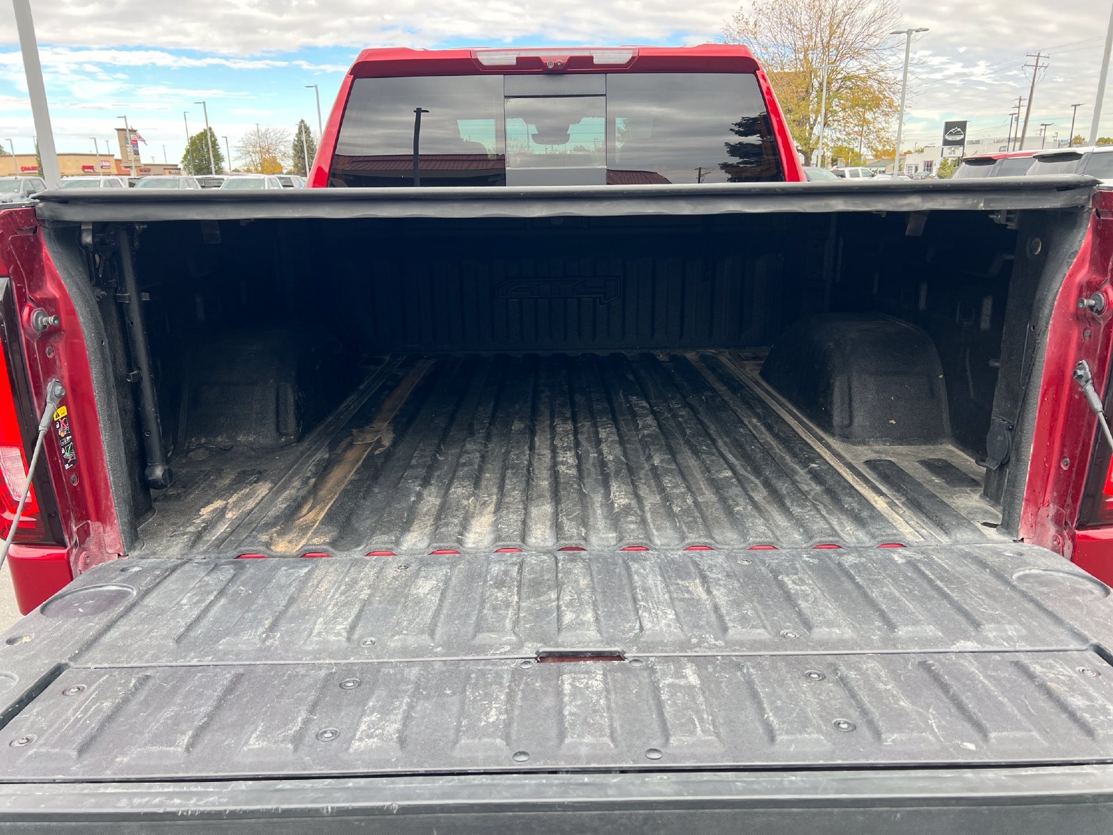 Used 2023 GMC Sierra 1500 AT4 w/ Technology Package AWD/4WD image 31