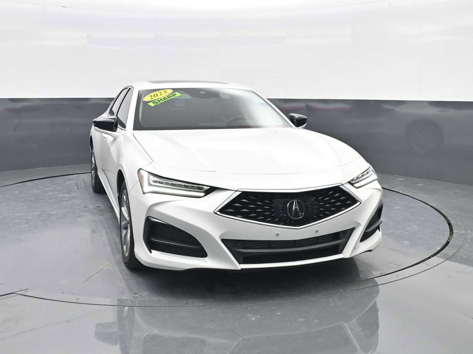 Used 2023 Acura TLX image 2