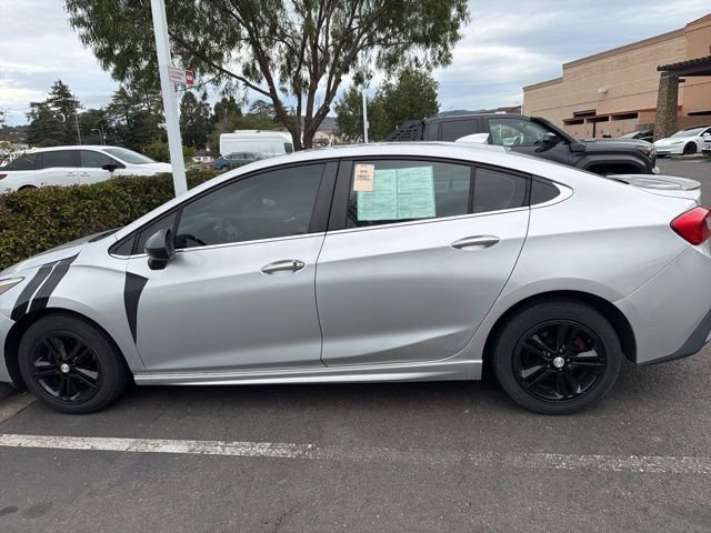 Used 2018 Chevrolet Cruze LT w/ RS Package image 14
