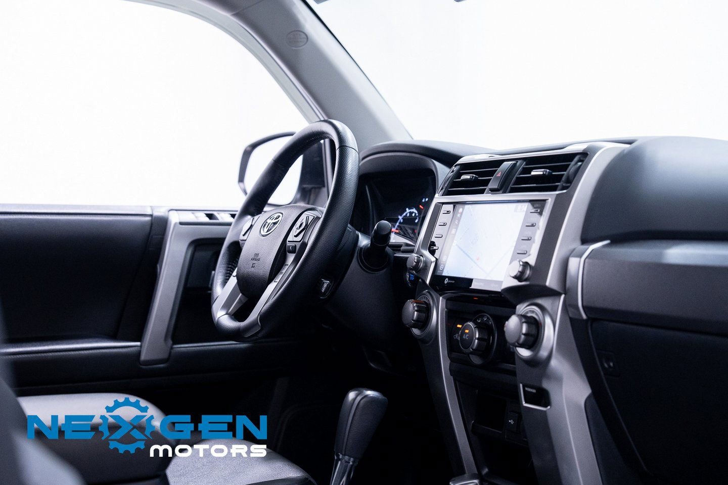 Used 2021 Toyota 4Runner SR5 Premium image 45